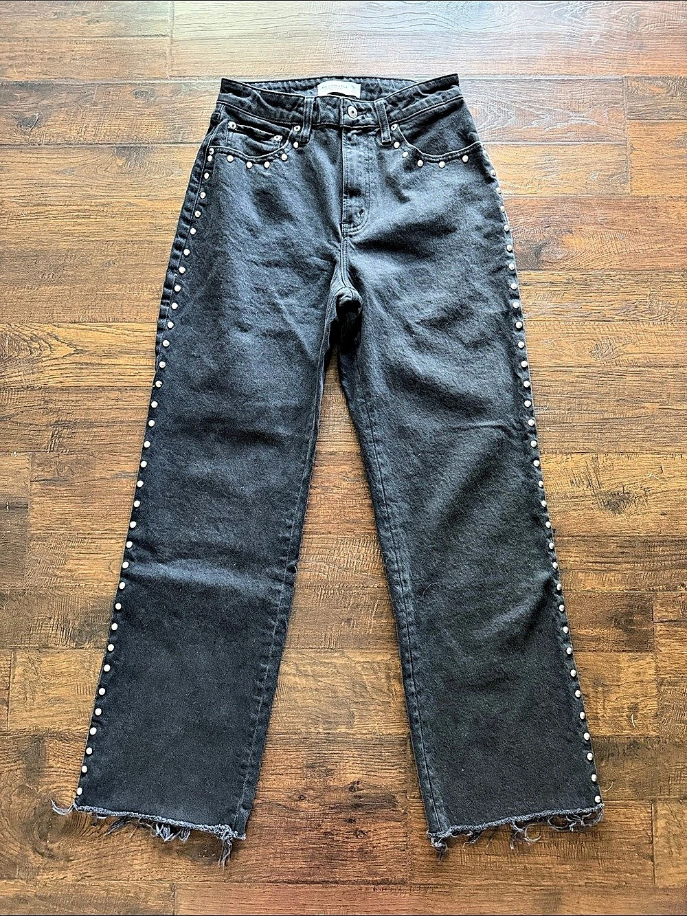 Abercrombie & Fitch High Rise The Loose Studded Jean Black Waist 28 Long